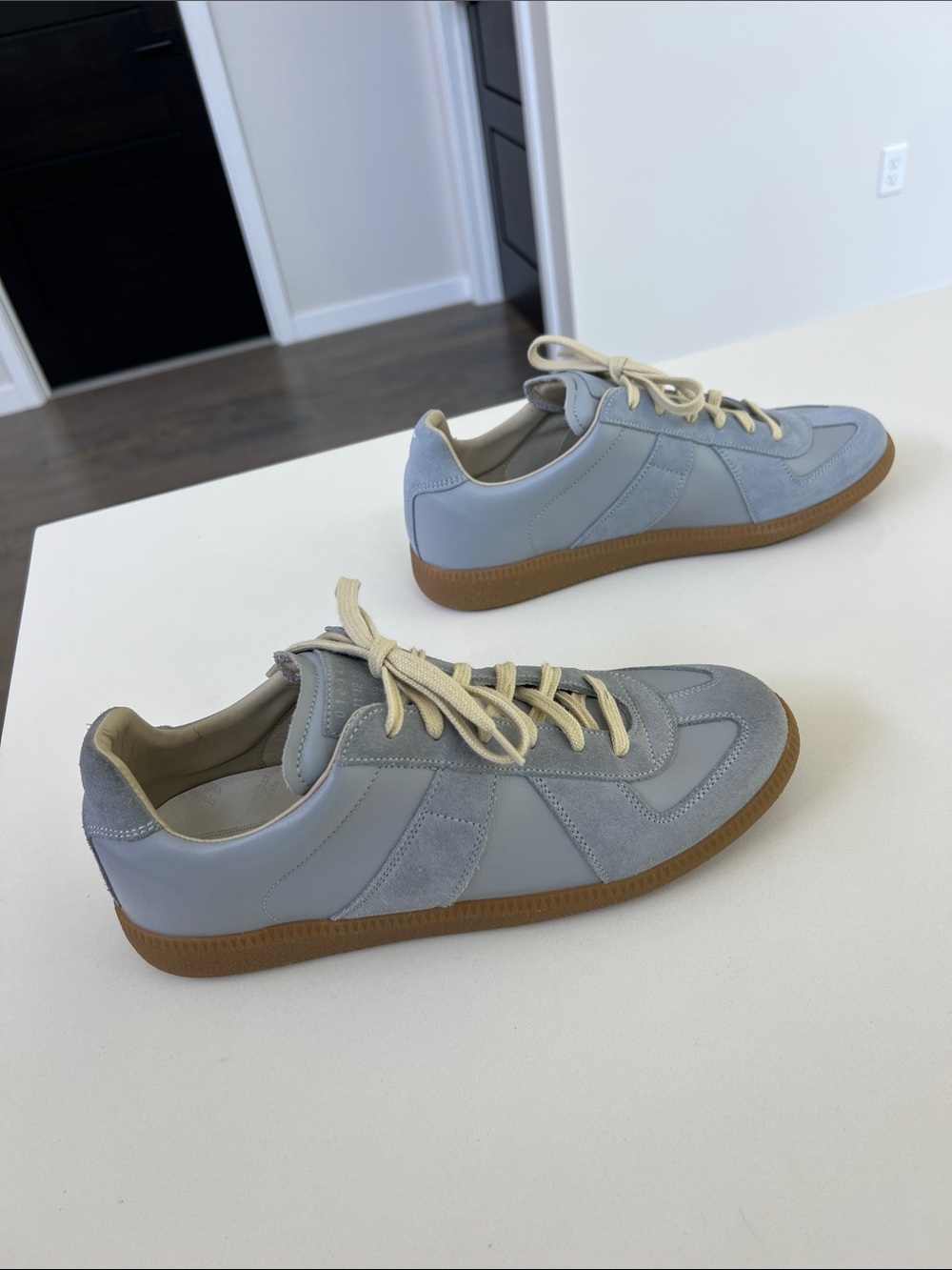 Maison Margiela men’s sports shoes sneakers trainers light blue leather size 40 - Picture 9 of 14